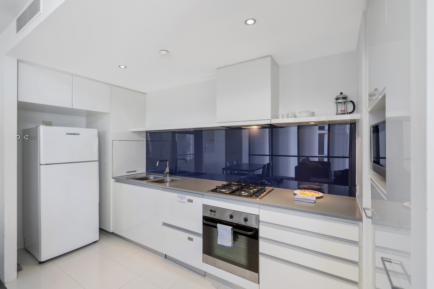 Ultra Modern Fully equipped kitchen