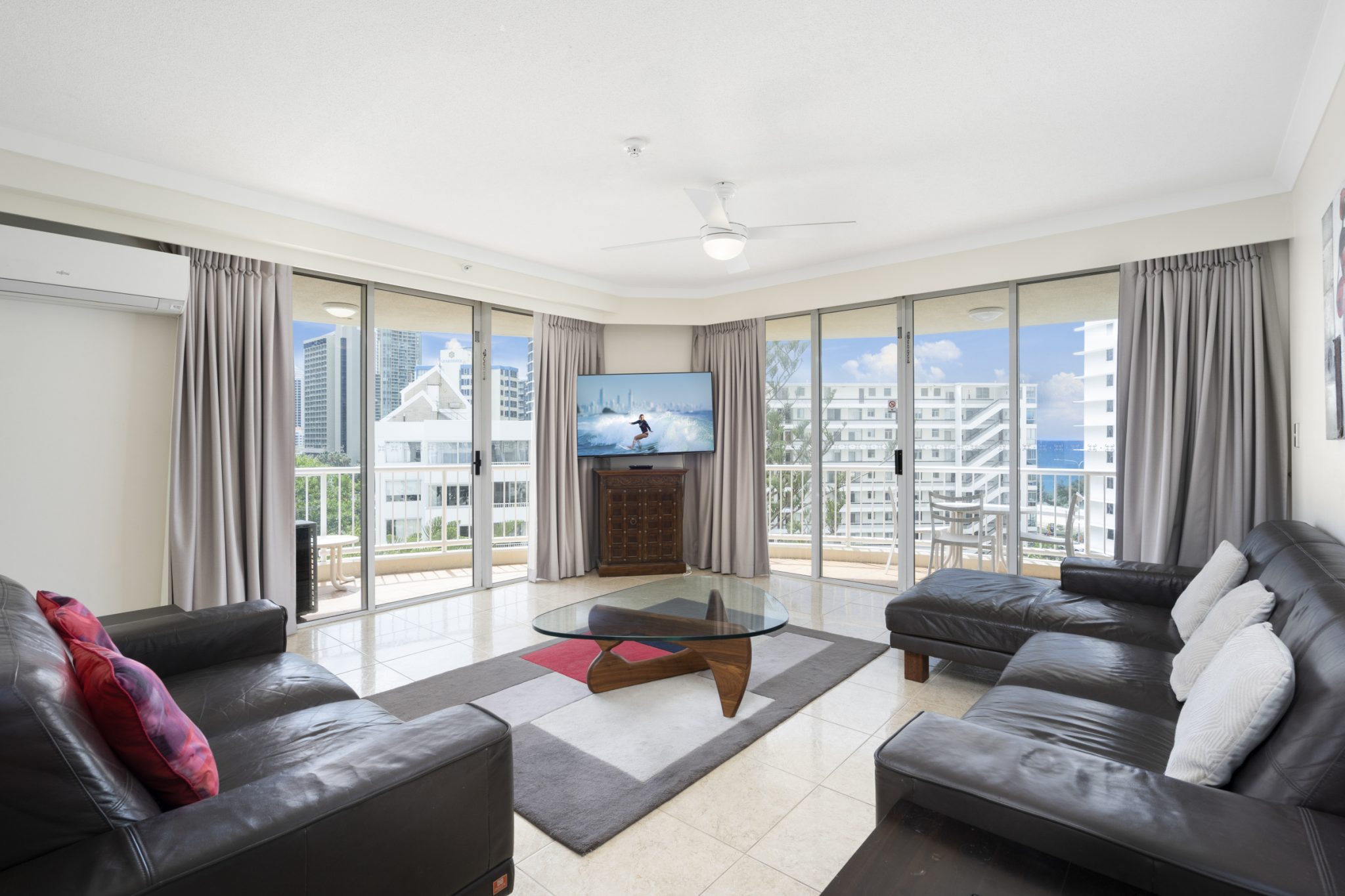 Surfers Paradise Hotels & Apartments