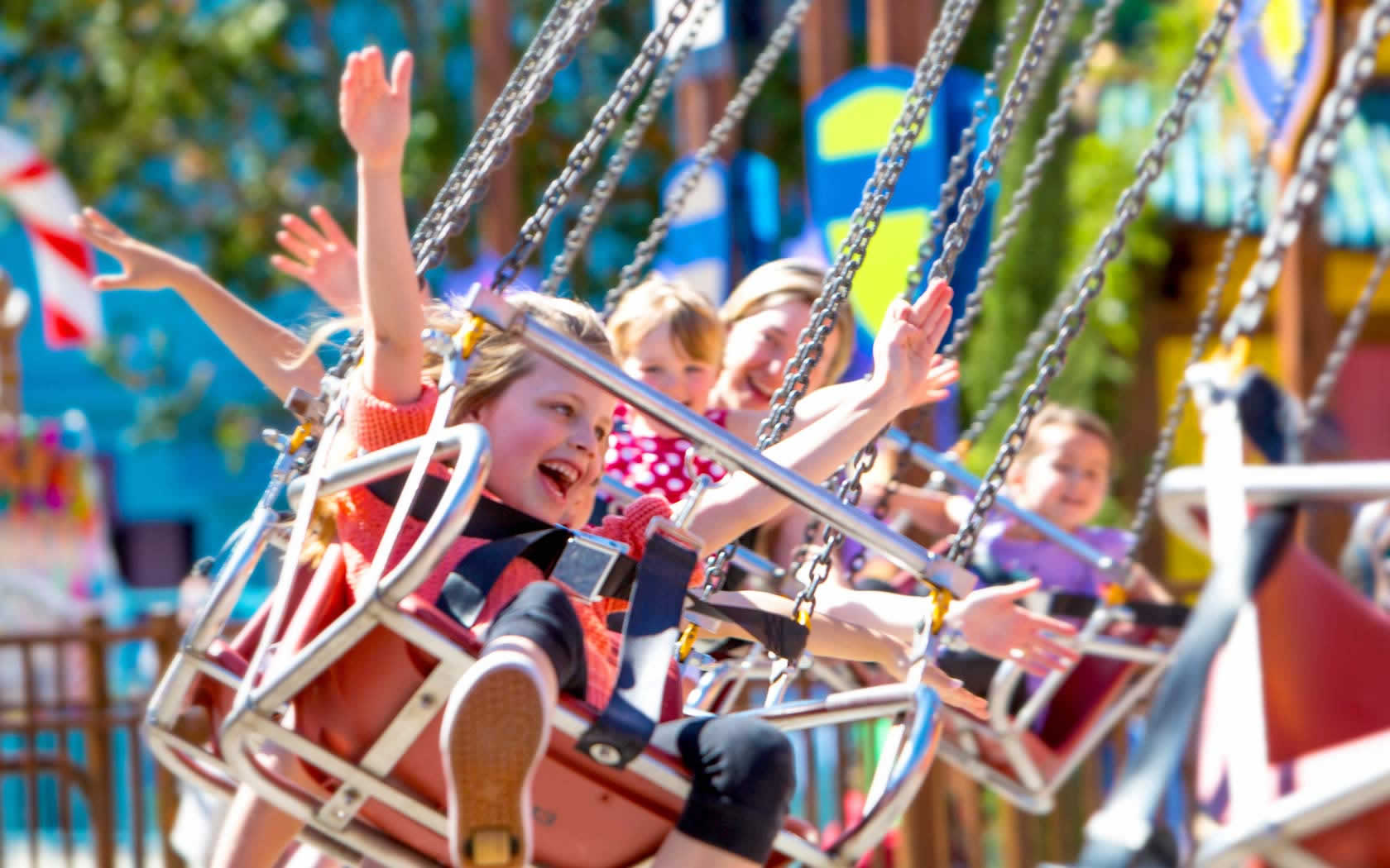 Take the Kids on a Gold Coast Theme Park Holiday