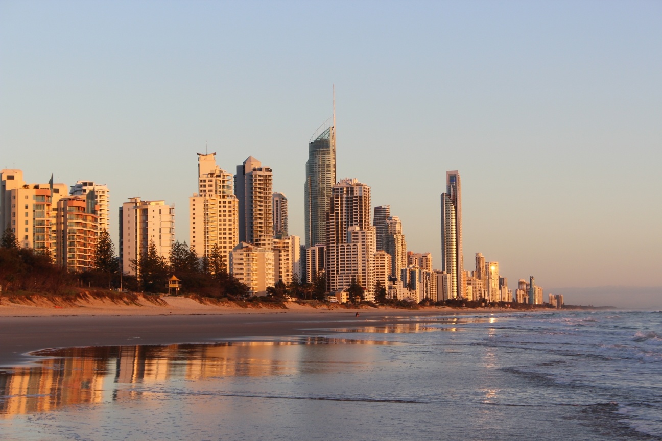 6 Reasons to Stay in Surfers Paradise